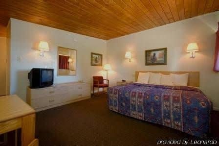 Econo Lodge Inn & Suites Valentine Econo Lodge Inn & Suites Valentine