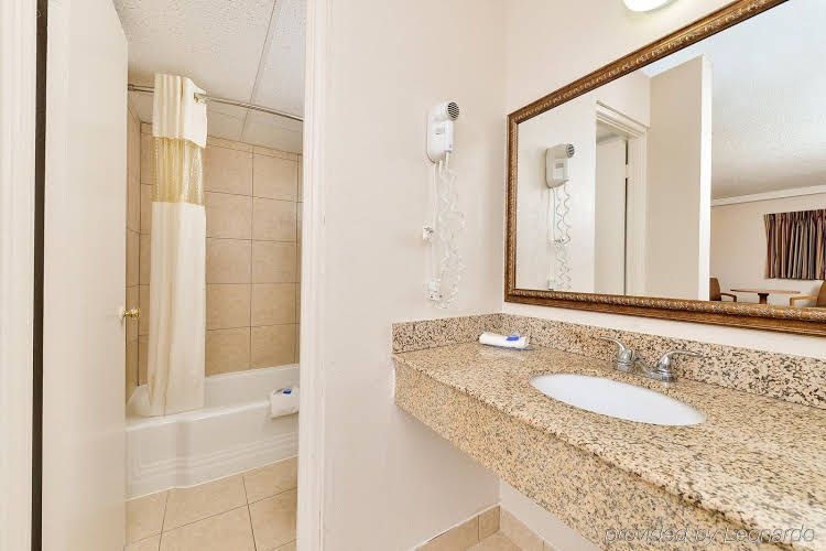 Americas Best Value Inn2