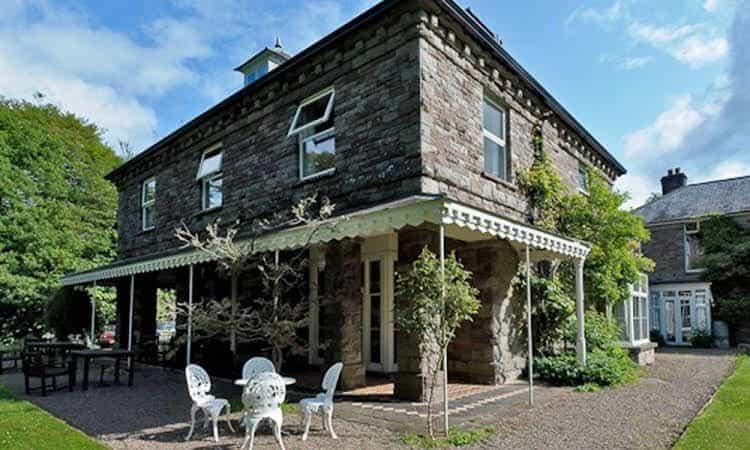 Nythfa House Nythfa House