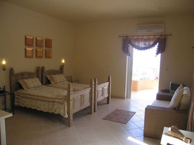 Nea Kydonia Suites & Studios4