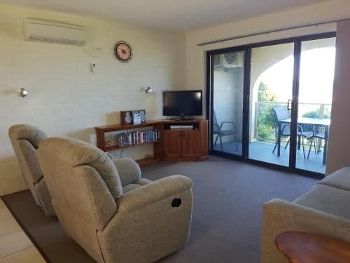 One-Bedroom Apartment - Beachfront