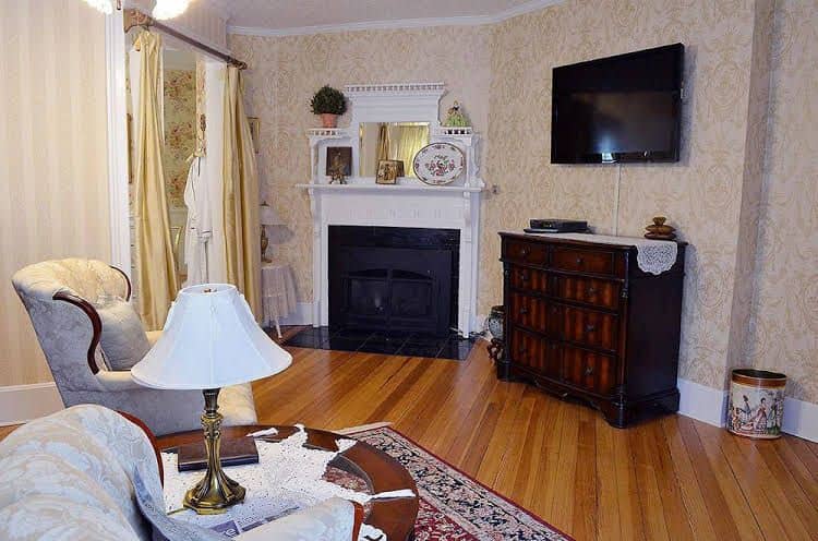 1862 Seasons on Main B&B 1862 Seasons on Main B&B