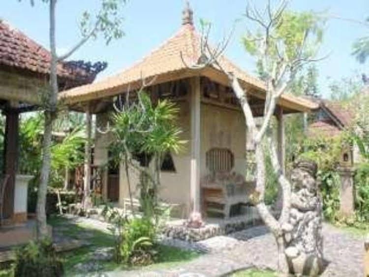 9th House4