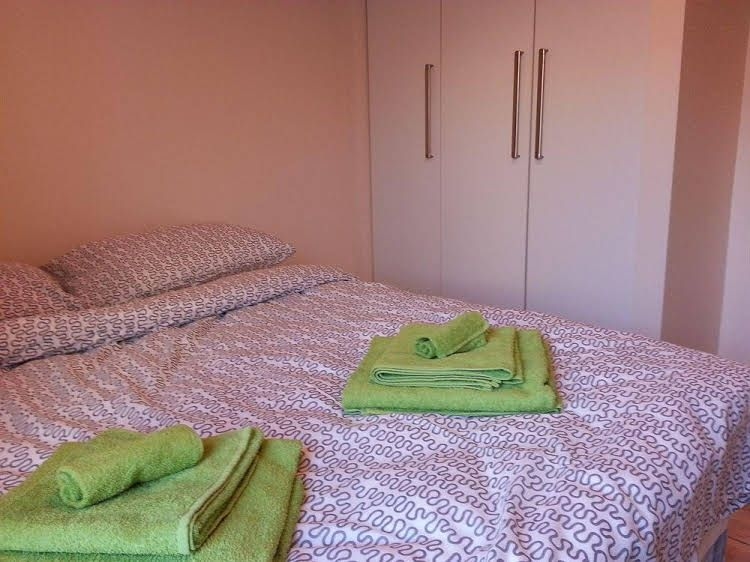 Gallery Quay, Grand Canal Apartments0