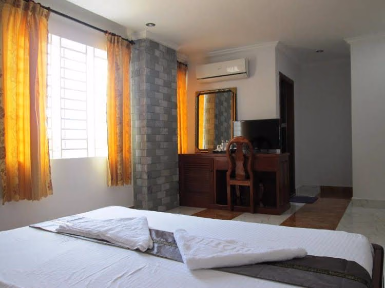 Platinum Hotel2