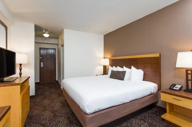 DOUBLE KING SIZE BED