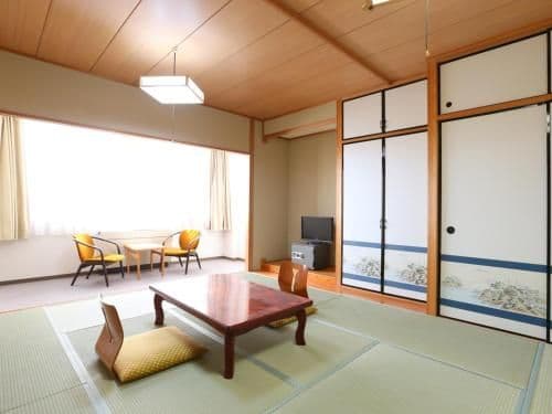 Japanese-Style Room with Shared Bathroom and Private Toilet - Non smoking