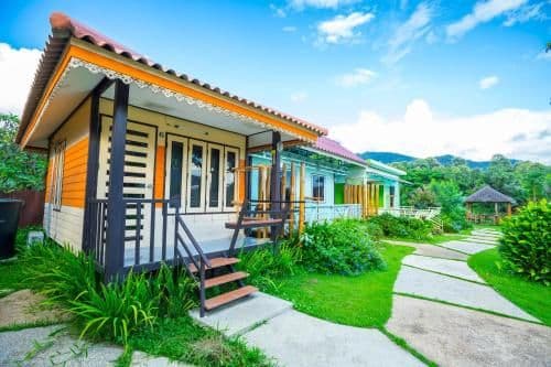 Superior Cottage