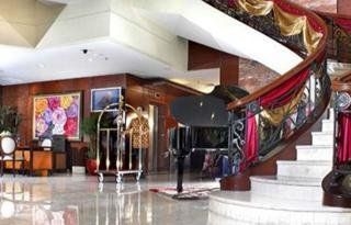 โรงแรมเอเรียน สวีท เกอมัง (Arion Suites Hotel Kemang)0