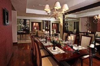 โรงแรมเอเรียน สวีท เกอมัง (Arion Suites Hotel Kemang)1