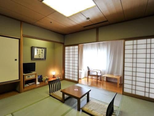 Japanese-Style Room