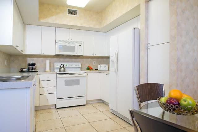 SUITE PARTIAL OCEAN VIEW TWO BEDROOMS