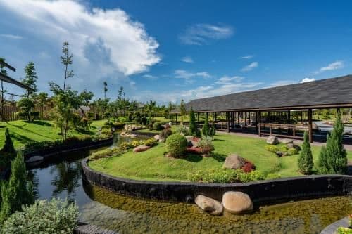 Day-use Offer (9AM-5PM) - Lunch & Hot Springs Included - Extra Charge for Overnight Stay