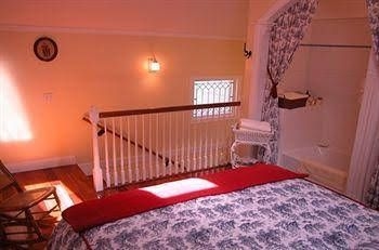 Tin Lizzie Inn Vacation Rental3