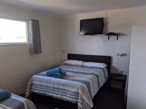 Family Room (5 Adults)