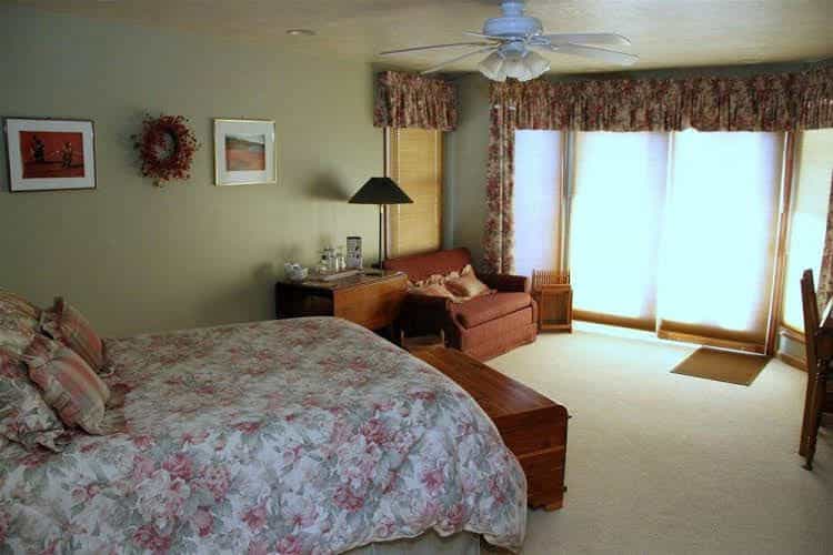 On Cranberry Pond Bed and Breakfast