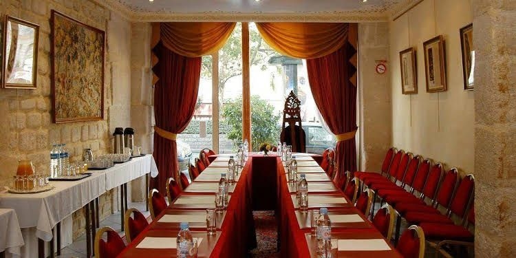 Familia Hotel1
