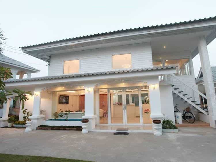 โรงแรมบ้านลมหนาว โรงแรมบ้านลมหนาว