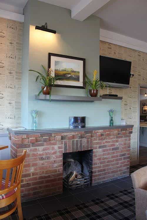 Stonehenge Inn & Shepherds Huts Stonehenge Inn & Shepherds Huts