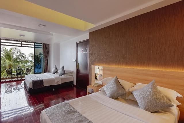 DOUBLE GRAND DELUXE
