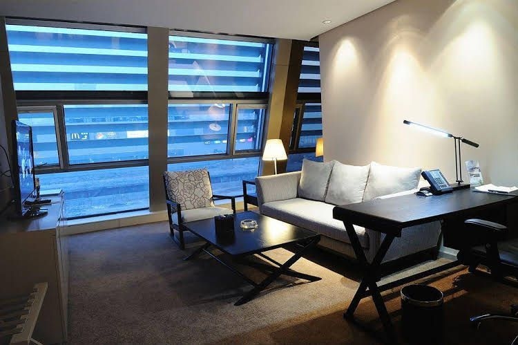 Qingdao China Navigation Flying Express Yacht Club Hotel4
