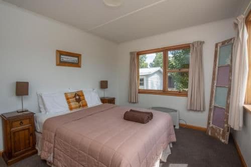 Three-Bedroom House with Mountain View