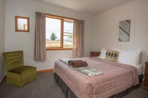 Three-Bedroom House with Mountain View