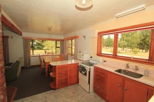 Three-Bedroom House with Mountain View