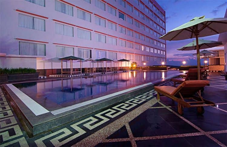 โรงแรมอาเรียกาจายานา (Aria Gajayana)1