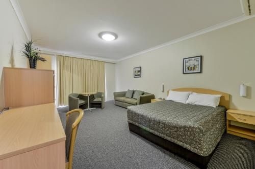 Golden Guitar Motor Inn4