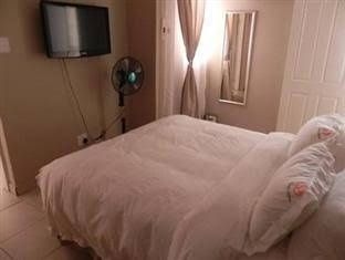 Owee's Place2