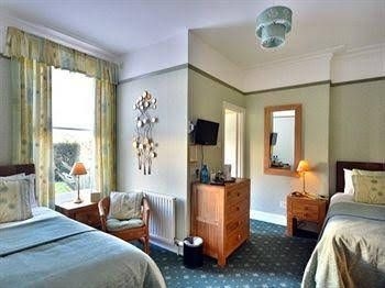 Glendower House0