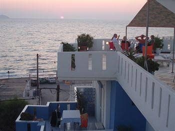 Kostas Rooms & Apartments0