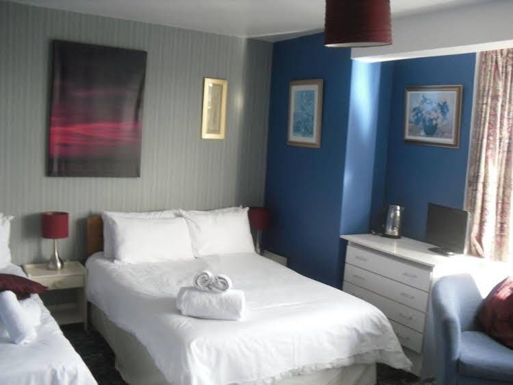 The Grosvenor House Hotel3