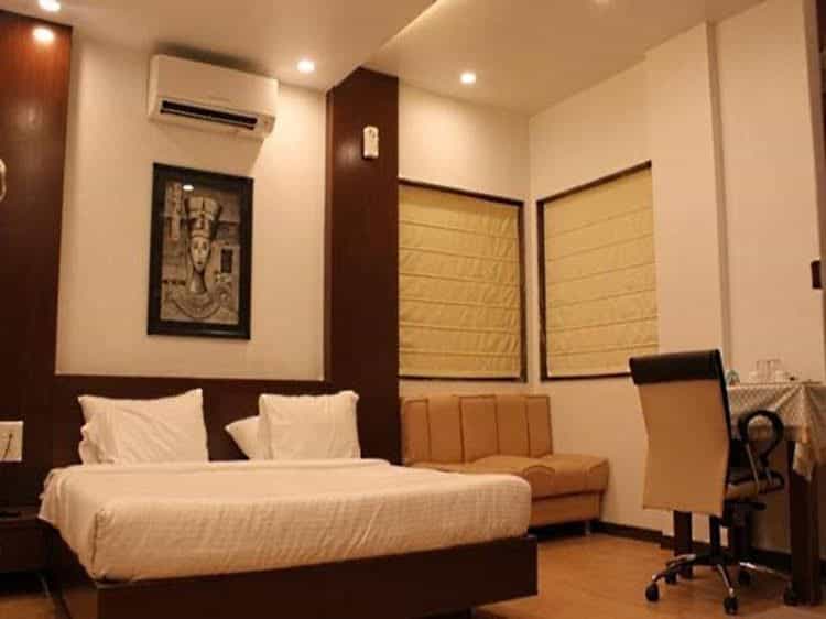 Loharkar Hotel