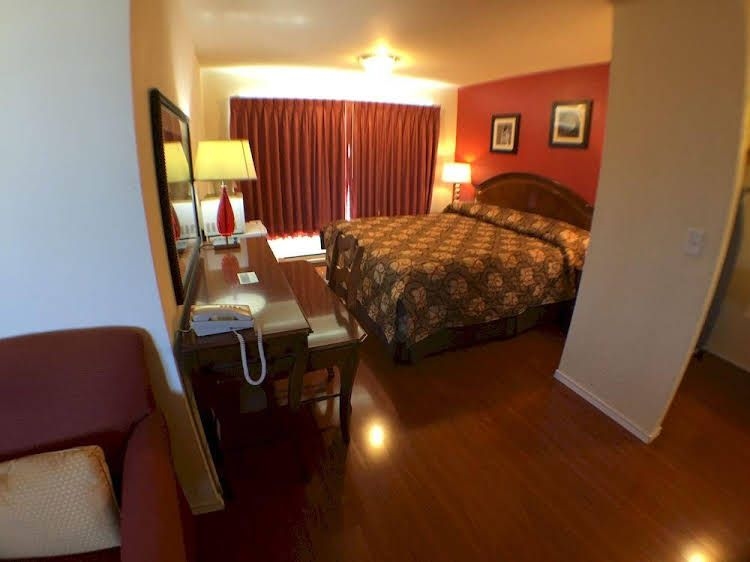 Flagstone Motel4