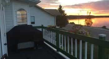 The Lakefront House