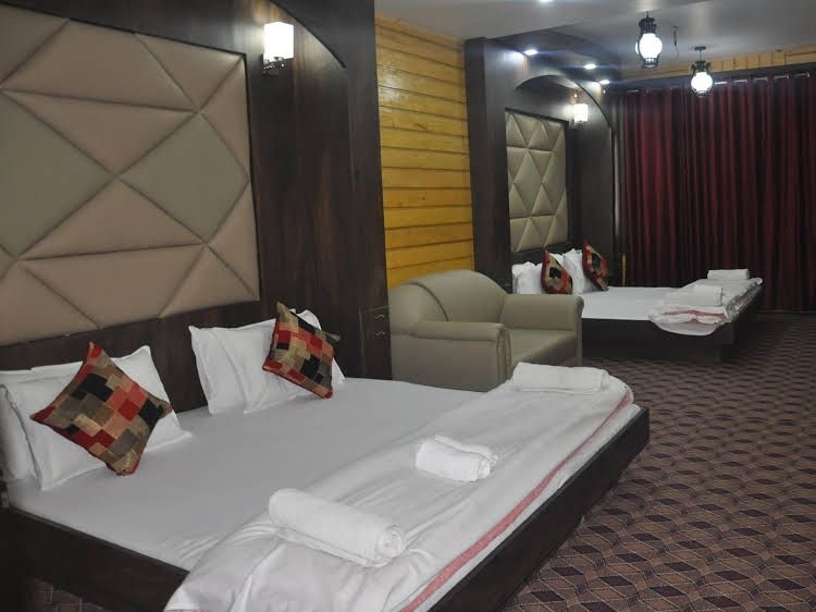Hotel Azad1