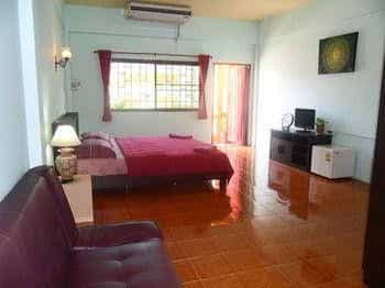 Baan Nisarine Baan Nisarine