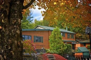 Adirondack Diamond Point Lodge0