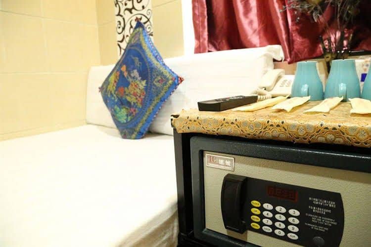 Everest Inn Guest House Everest Inn Guest House