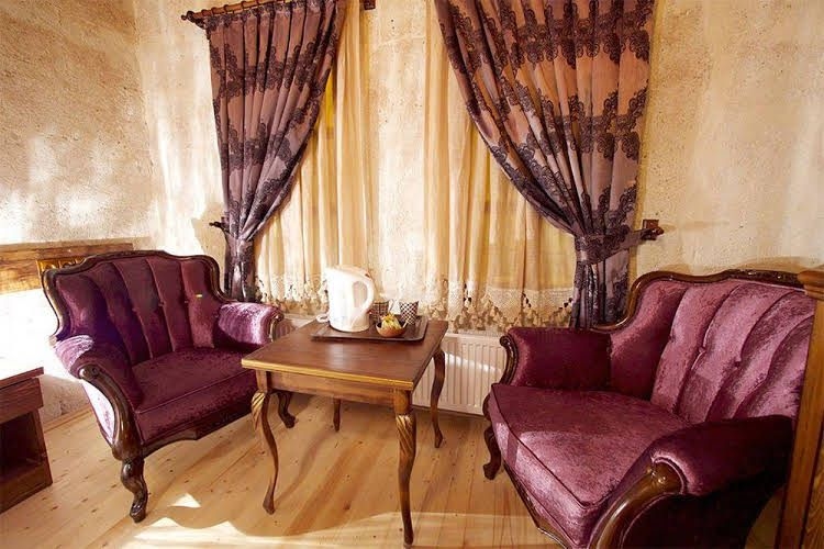 Hikmet's House0