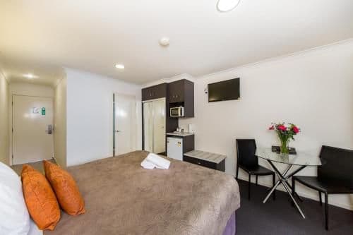 King Room with Spa Bath