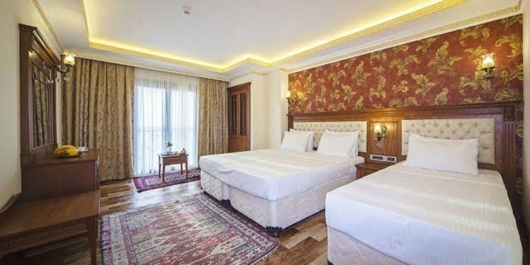 Lausos Palace2