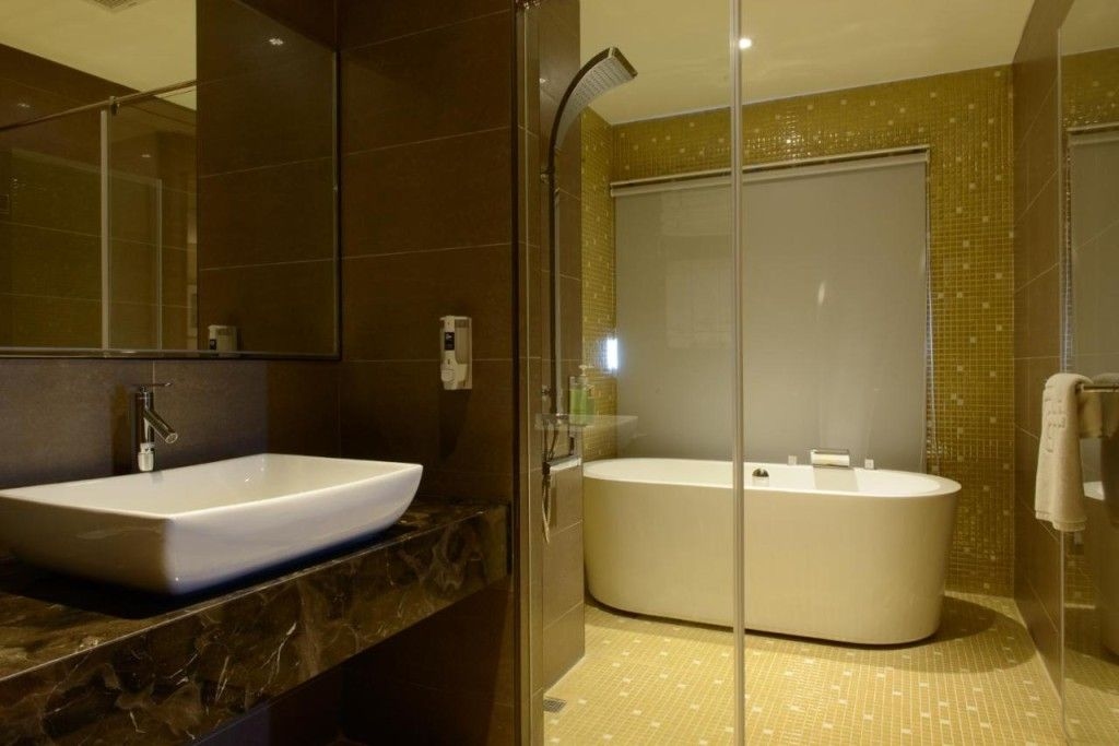 Grand Crystal Hotel2