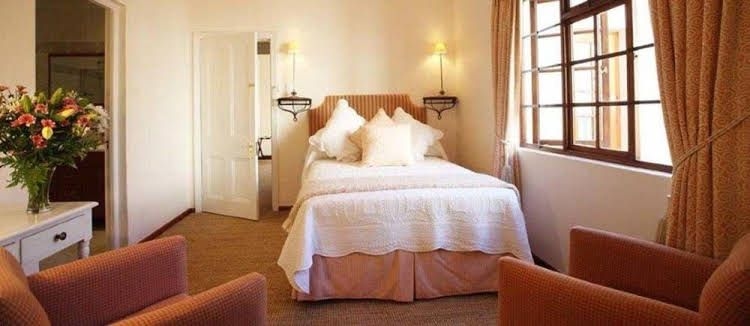 Ridgeback Guest House1