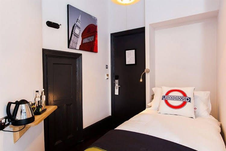 The Wellington Hotel0