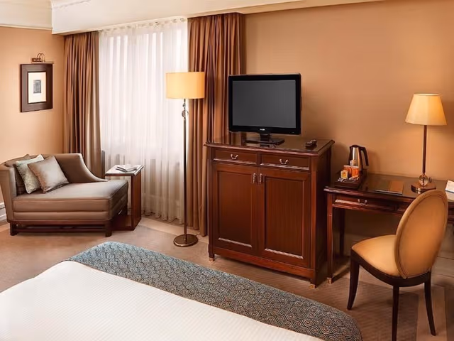 SINGLE SUPERIOR