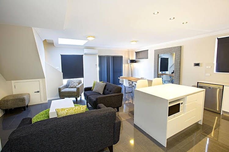 Astina Serviced Apartments - Parkside1