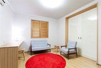 Uniqstay Hostel and Suite Uniqstay Hostel and Suite